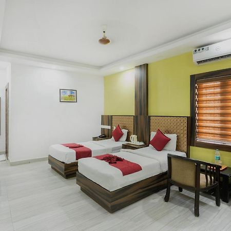 Hotel Kochi Crown Exterior foto
