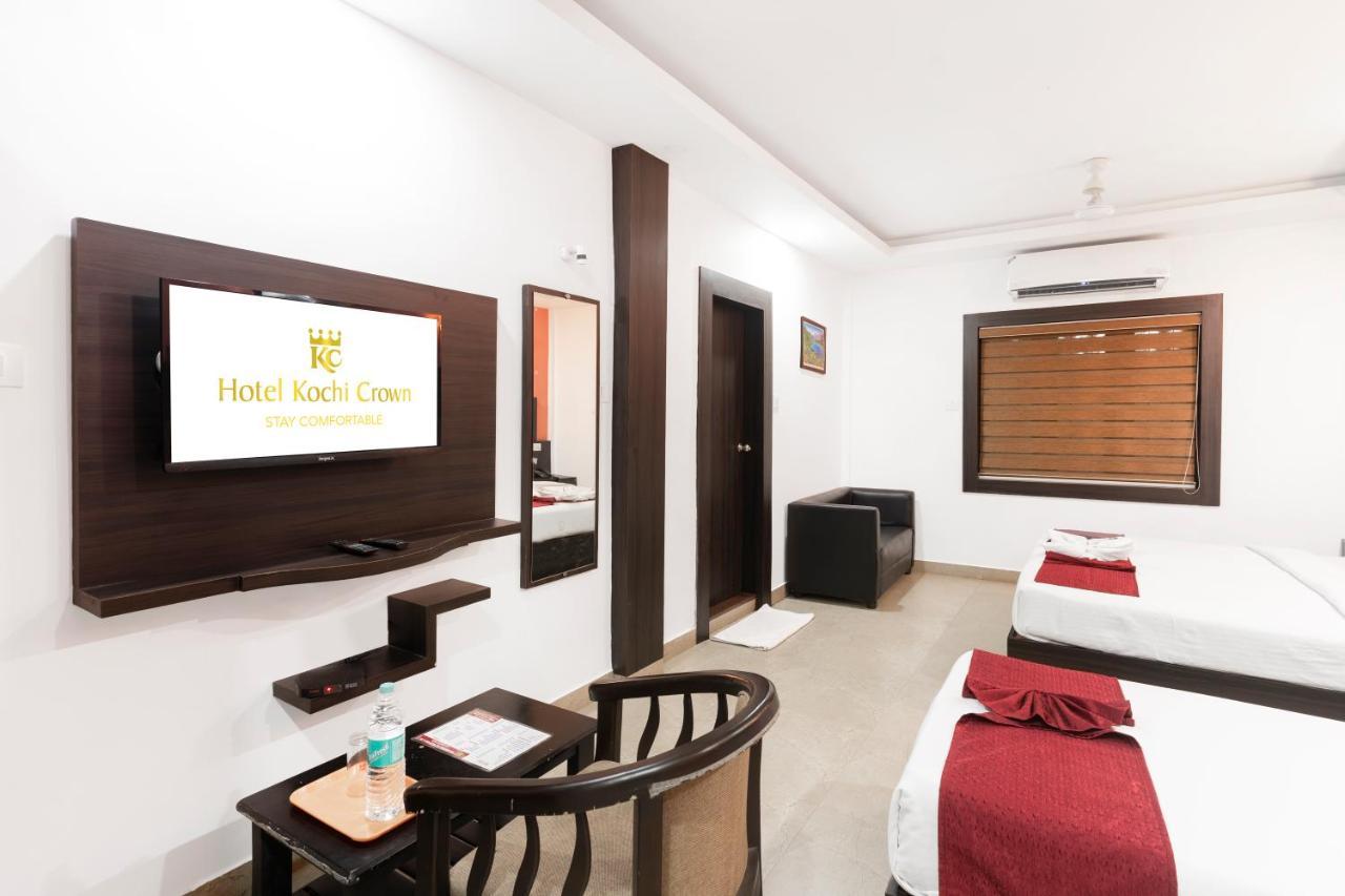 Hotel Kochi Crown Exterior foto
