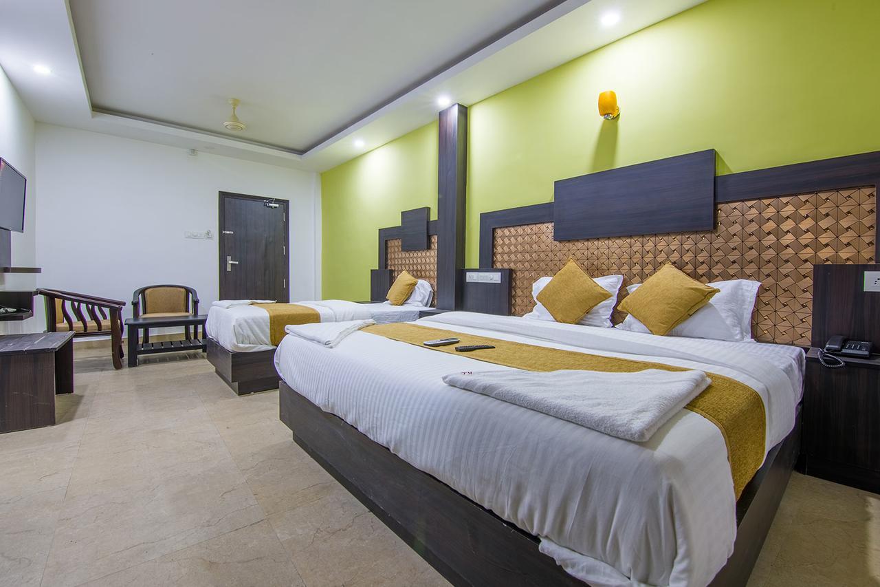 Hotel Kochi Crown Exterior foto