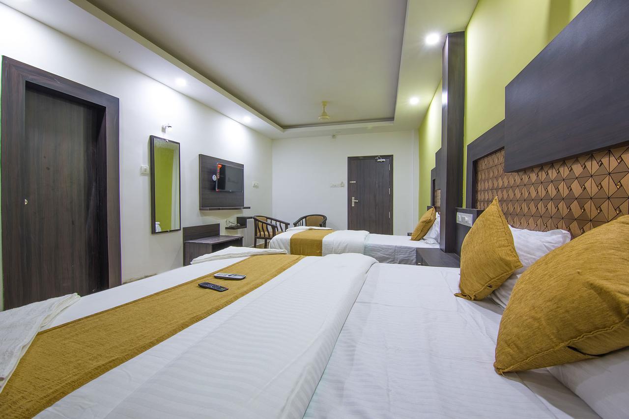 Hotel Kochi Crown Exterior foto